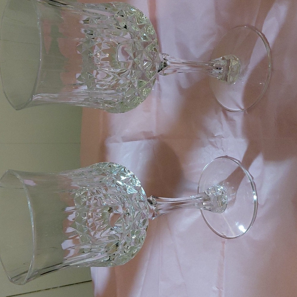 St. George Timeless Crystal Wine Glass Trio - Clear
